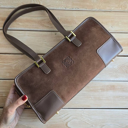 Замшевая сумка Loewe 34x16 см   