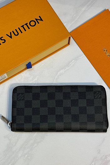 Кожаное портмоне Louis Vuitton Zippy Horizontal Premium 21x2.5x10 см   