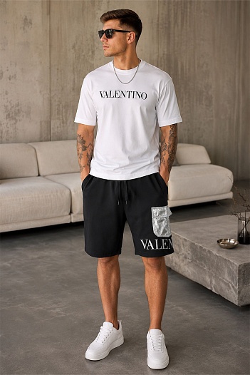 Чёрные шорты Valentino Bermuda   