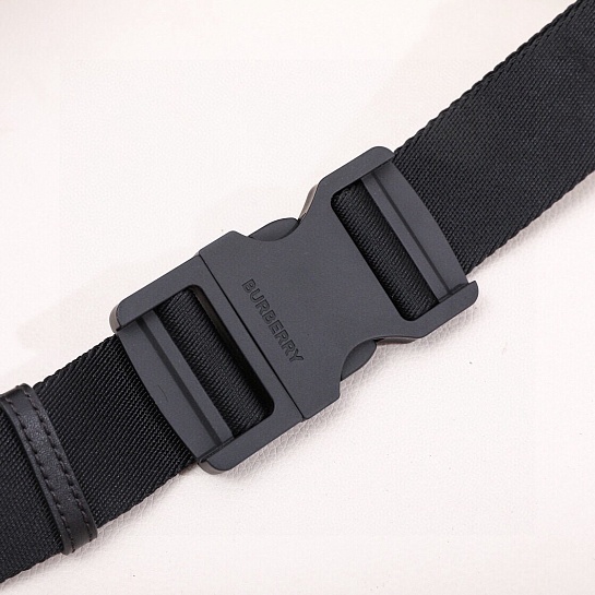 Чёрная сумка на пояс Burberry Sonny Premium 31x7.5x16 см