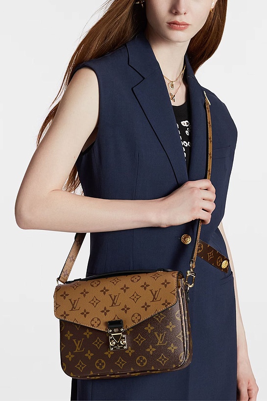 Кожаная сумка Louis Vuitton Pochette Metis Monogram Reverse 25x19x7 см