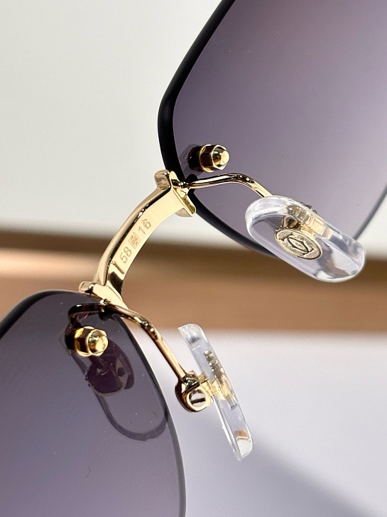 Солнцезащитные очки Cartier