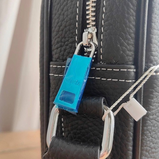 Кожаная чёрная сумка-планшет Hermes 22x25 см