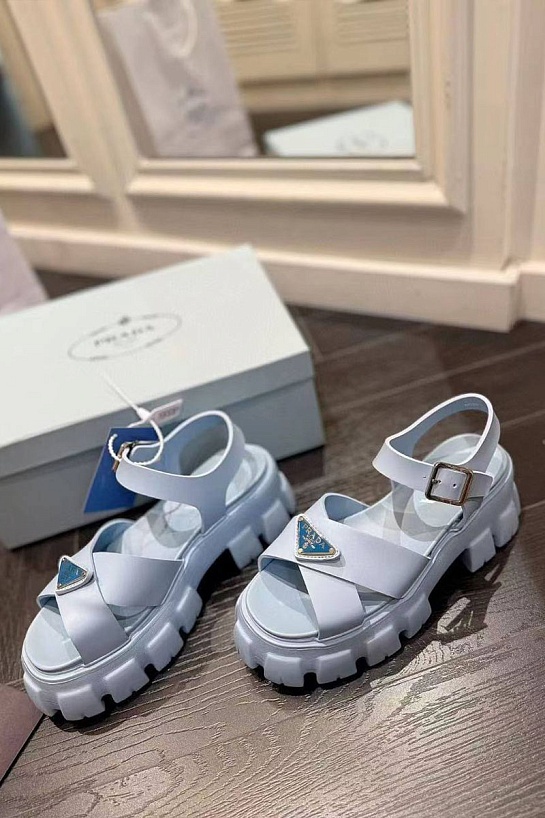 Женские кожаные сандалии Prada Monolith Fisherman - Blue