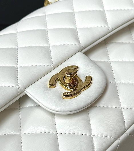 Женская кожаная сумка Chanel Premium 23x14.5x6 см - White / Gold   