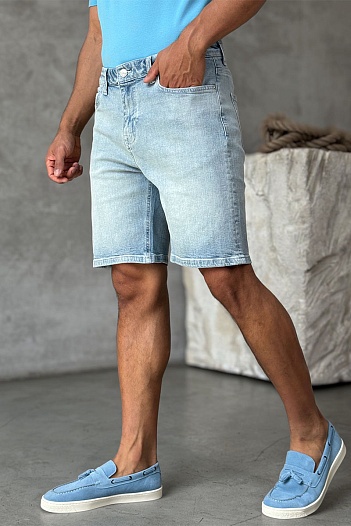 Светло-синие джинсовые шорты Hugo Boss relaxed fit   