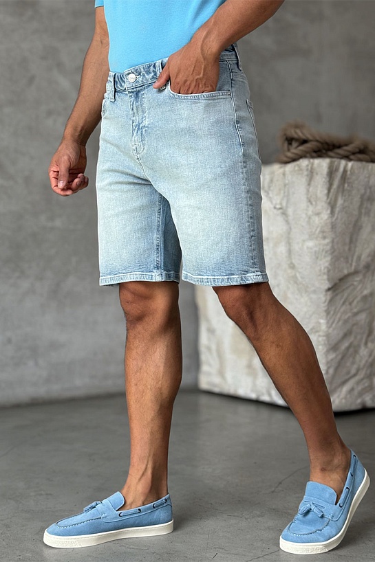 Светло-синие джинсовые шорты Hugo Boss relaxed fit