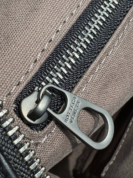 Кожаная сумка Bottega Veneta Intreccio premium 27x24x7 см