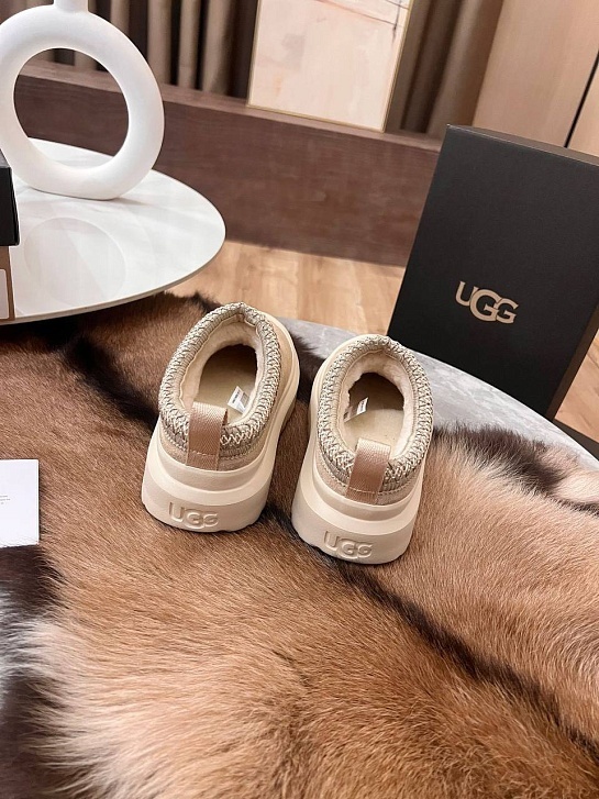 Женские слипоны UGG Tasman Weather Hybrid - Beige / White