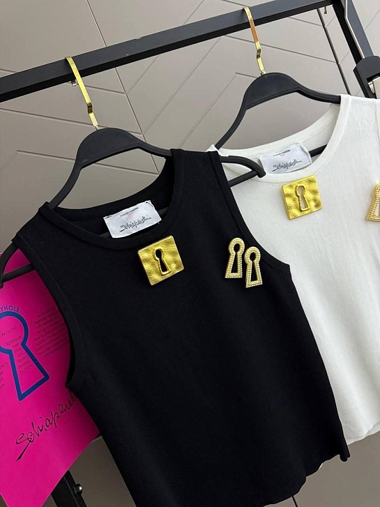 Женская чёрная майка Schiaparelli premium