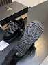 Женские замшевые ботинки UGG Lowmel
