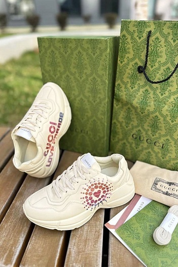 Женские кожаные кроссовки Pablo Delcielo x Gucci Rhyton Love Parade - Beige   