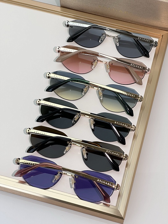 Солнцезащитные очки Bvlgari Serpenti