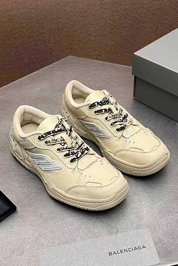 Женские кожаные кроссовки Balenciaga Hamptons Worn-Out premium   