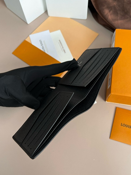 Кожаный кошелёк Louis Vuitton Slender Premium 11x8.5x1 см