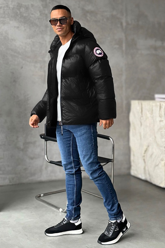 Мужской чёрный пуховик Canada Goose logo-patch