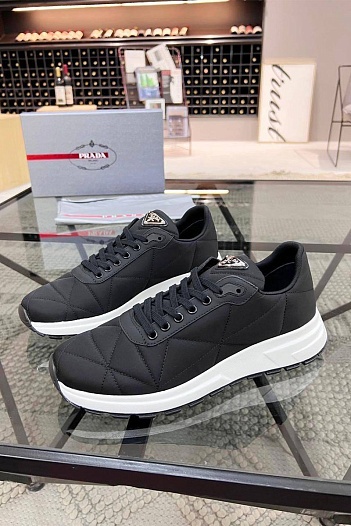 Мужские кроссовки Prada logo-plaque - Black / White   