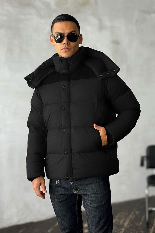 Чёрный пуховик Burberry London England logo-patch