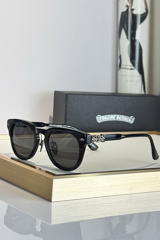 Солнцезащитные очки Chrome Hearts Smoke Show