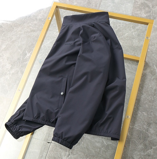 Мужская тёмно-синяя ветровка Zegna