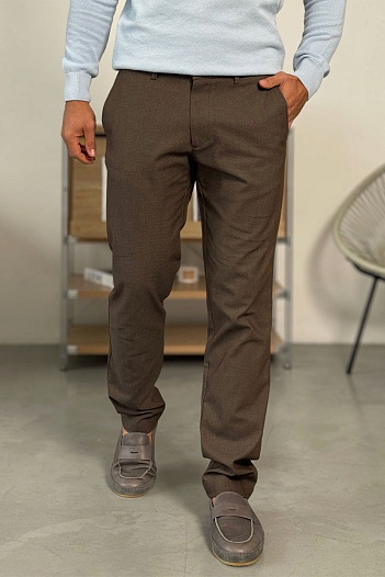 Мужские брюки Hugo Boss бежевого цвета   