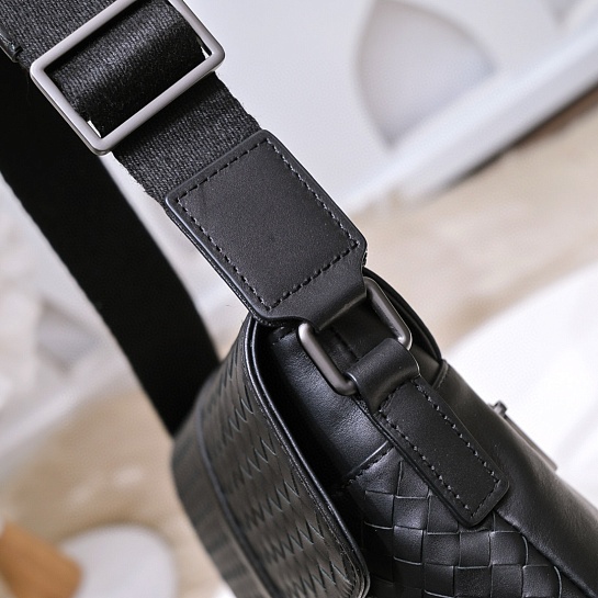 Кожаная сумка Bottega Veneta Premium 25x24x5 см
