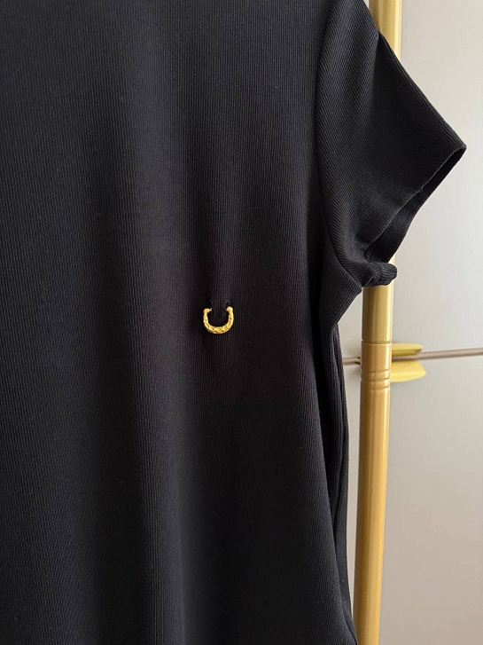 Женская чёрная футболка Schiaparelli premium