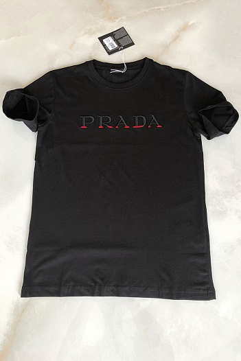 Чёрная мужская футболка Prada embroidered logo   