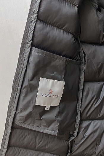 Женская брендовая парка Moncler чёрного цвета   