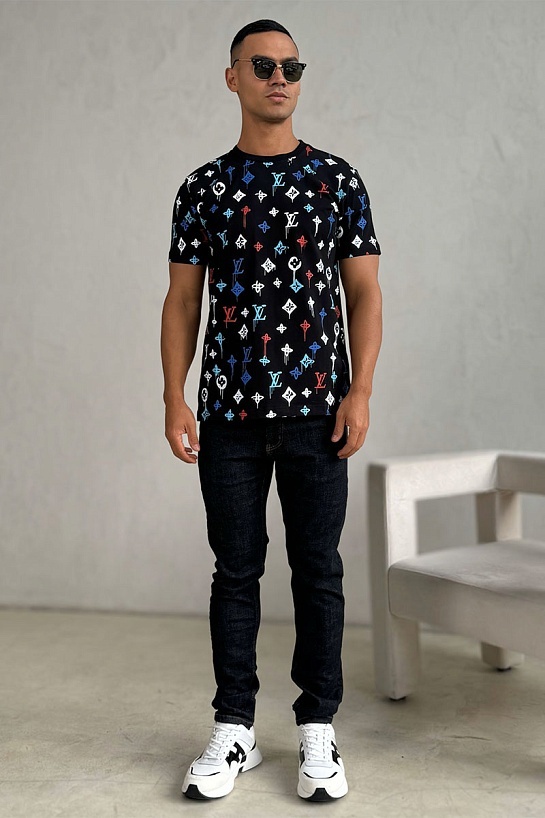 Мужская чёрная футболка Louis Vuitton Monogram All-over