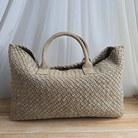 Замшевая сумка Bottega Veneta Cabat 40x28 см - Beige   