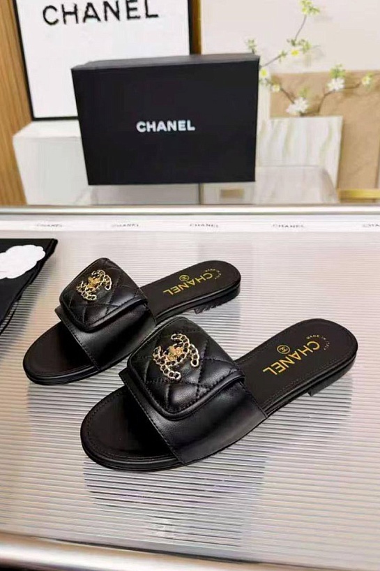 Женские кожаные шлёпанцы Chanel premium