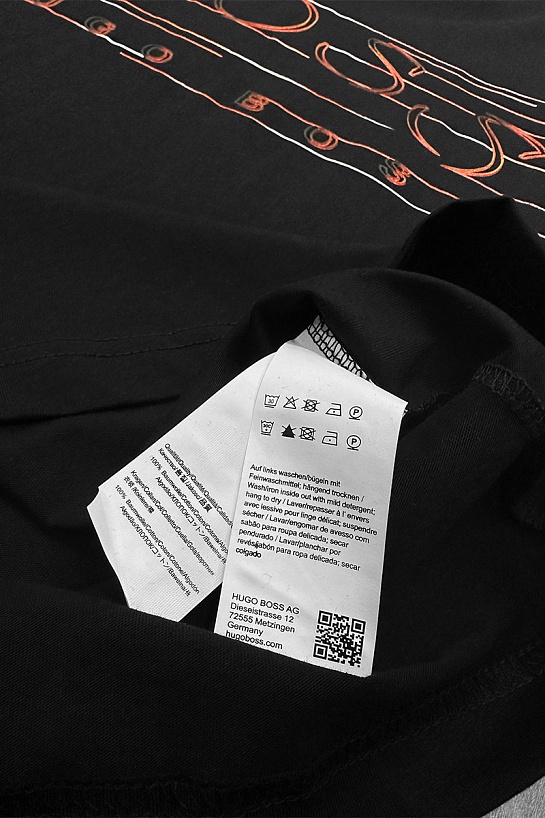 Футболка чёрного цвета Hugo Boss logo-applique