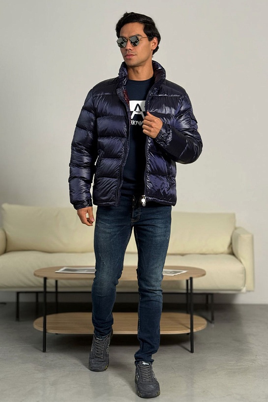 Тёмно-синий пуховик Moncler Maya logo-patch