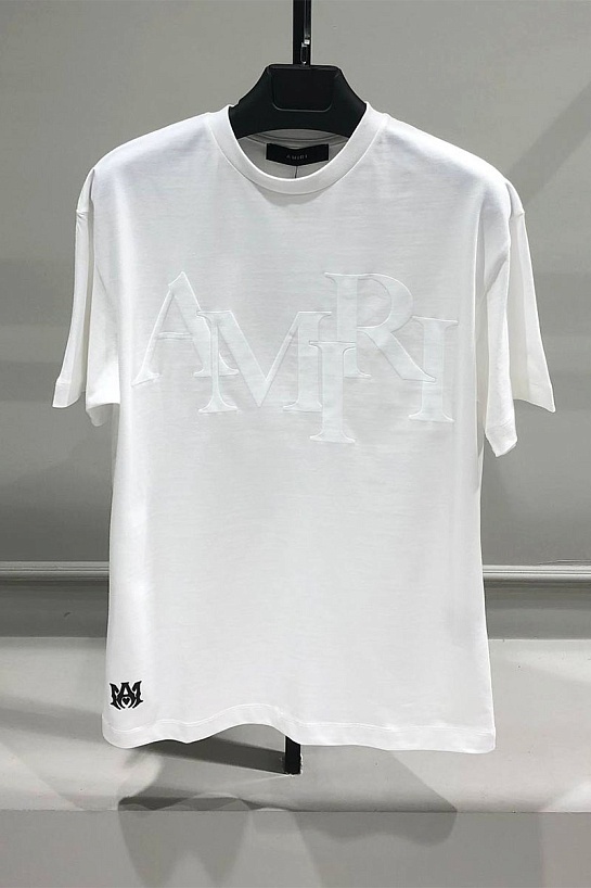 Футболка белого цвета Amiri staggered logo