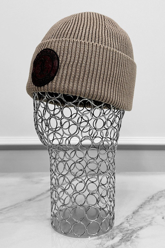 Бежевая шапка Billionaire logo-patch