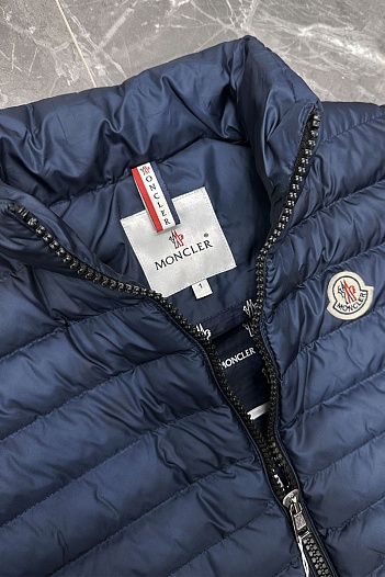 Жилет тёмно-синего цвета Moncler logo-patch   