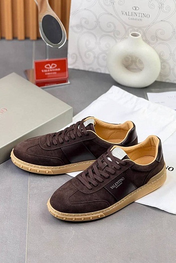 Замшевые кроссовки Valentino Upvillage - Brown   
