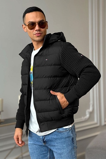 Чёрная куртка Tommy Hilfiger с вязаными рукавами   