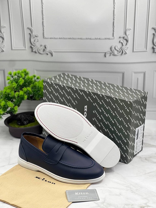 Кожаные лоферы Kiton тёмно-синего цвета