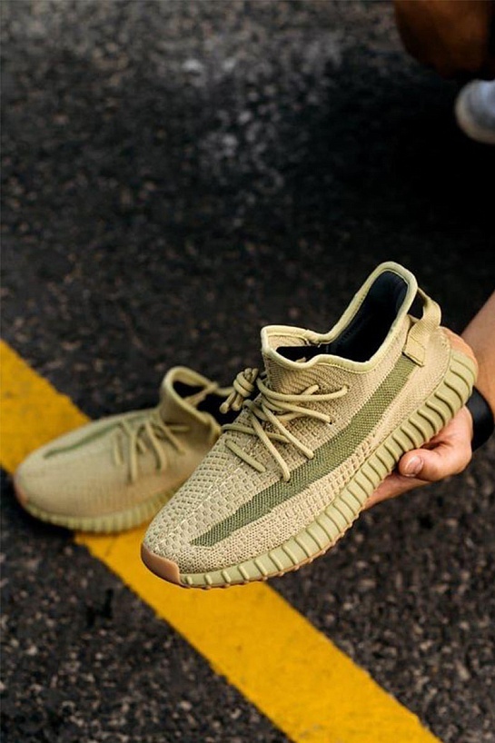 Кроссовки Adidas Yeezy Boost 350 V2 - Sulfur Premium
