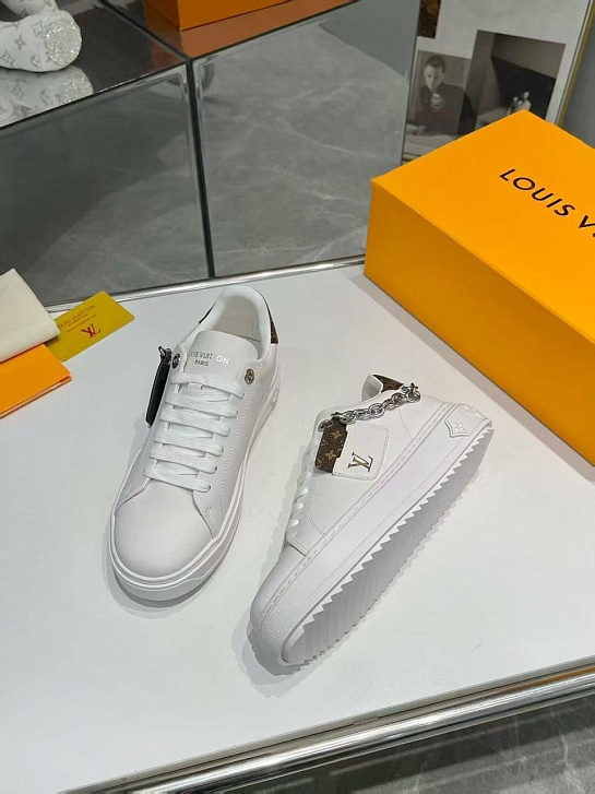 Женские кожаные кроссовки Louis Vuitton Time Out - White