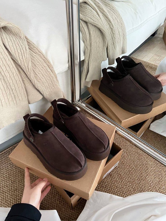 Замшевые женские слиперы с мехом UGG Lanah