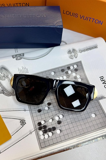 Солнцезащитные очки Louis Vuitton Link Square   