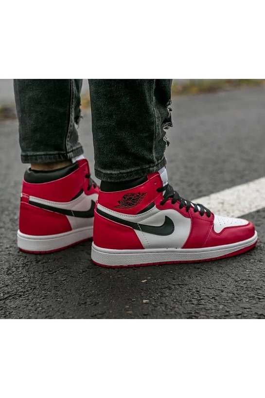 Кроссовки Nike Air Jordan 1 Retro "Chicago Lost and Found"