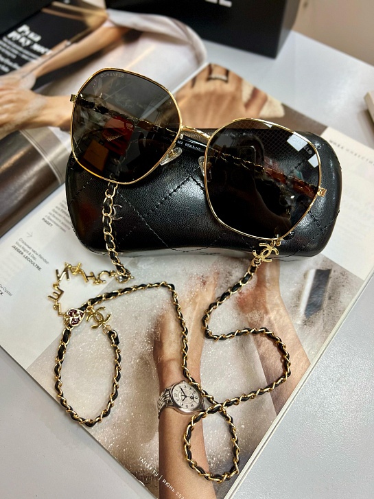 Женские солнцезащитные очки Chanel