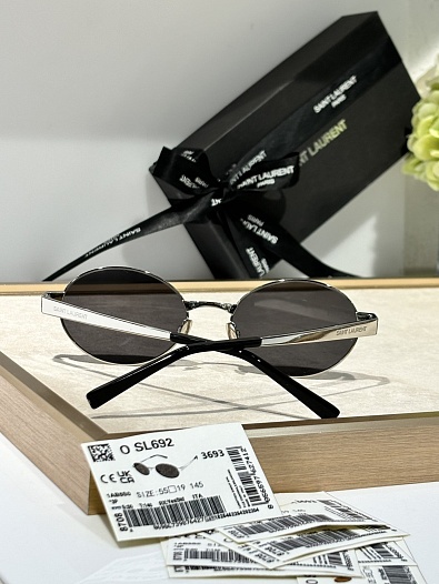 Солнцезащитные очки Yves Saint Laurent Eyewear   
