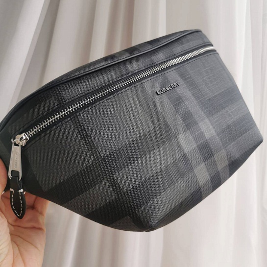 Кожаная сумка на пояс Burberry Cason 30x18 см