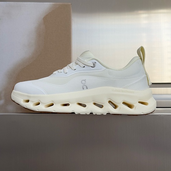 Кроссовки Loewe X On Cloudtilt 2.0