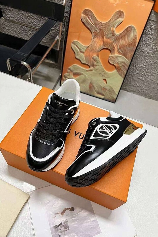 Женские кожаные кроссовки Louis Vuitton Neo Run Away